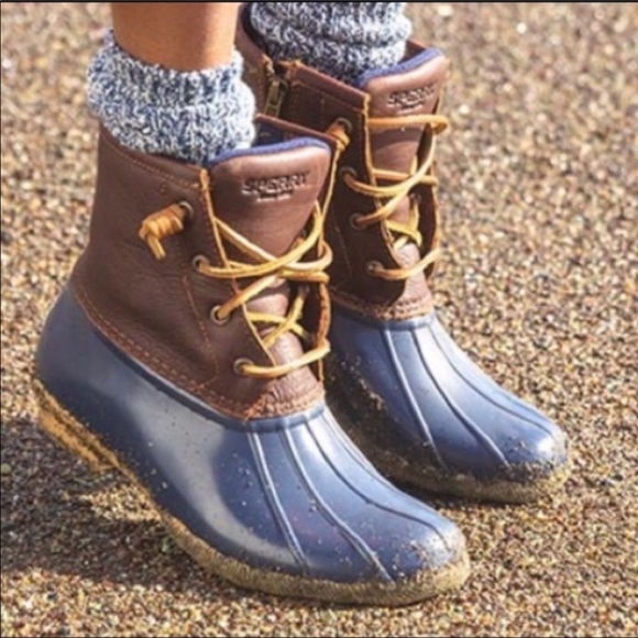 Sperry Shoes - Navy / brown sperry duck boot 6.5